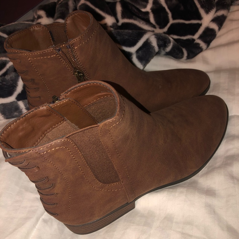 Women’s boots